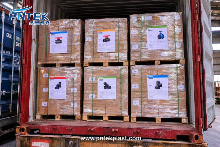 Mixing Products in One Container a diagram showing different products being loaded into one container