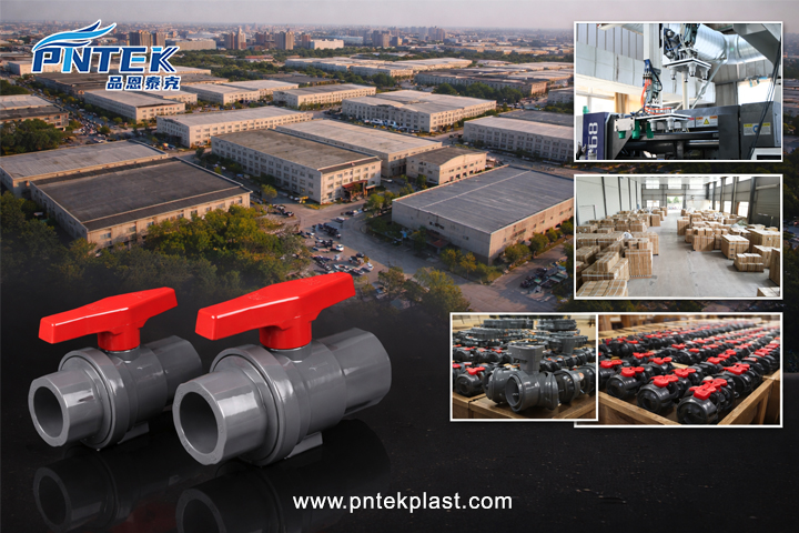 Çinin Ninbo şəhərində bir çox fabrik binası olan sənaye parkının havadan görünüşü