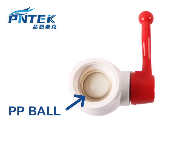 A cutaway view of a PVC valve showing the internal PP ball highlighted